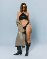 Top z napisem „I AM LIMITED EDITION”