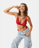 Czerwony biustonosz z transparentnej siateczki